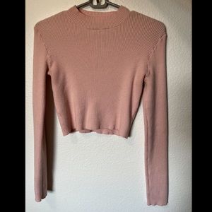 Cropped long sleeved top